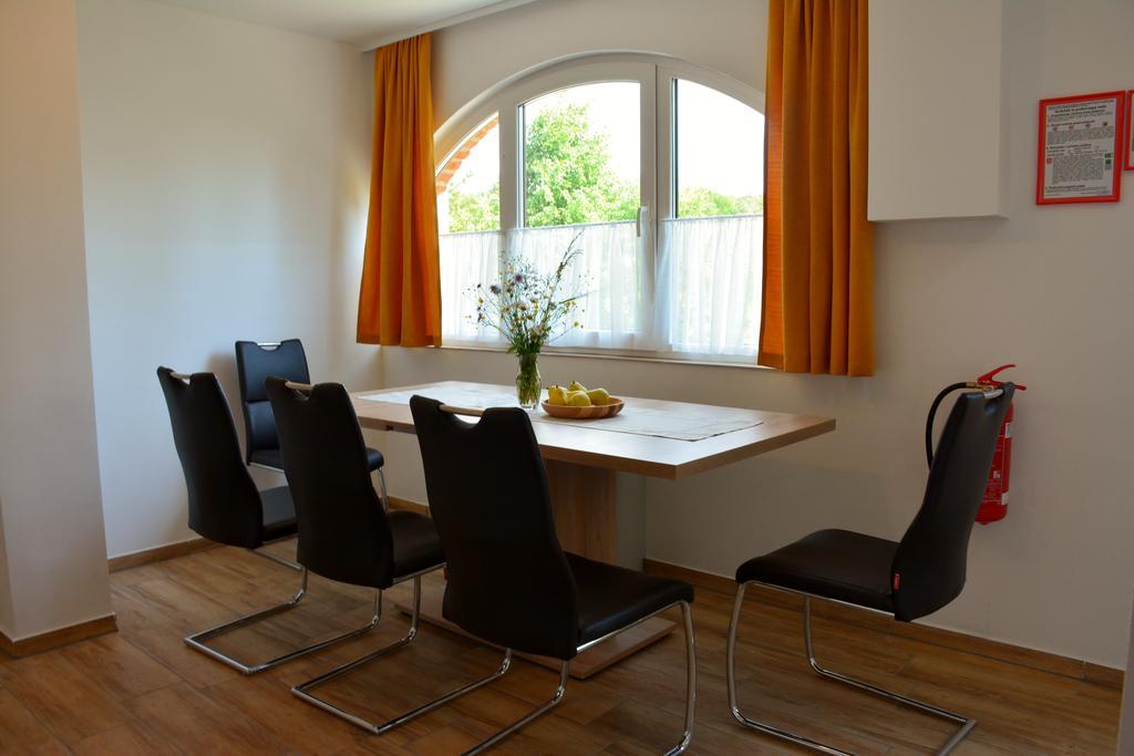 Turisticna Kmetija Cebelji Gradic Apartment Rogasovci
