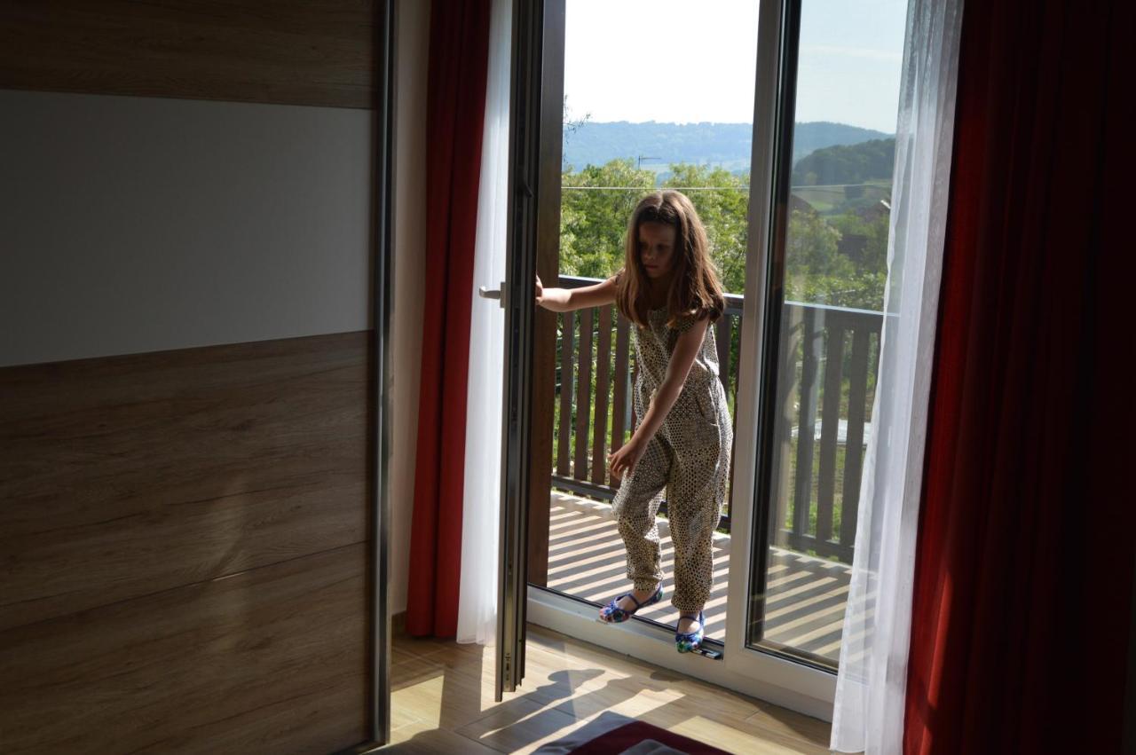 Apartament Turisticna Kmetija Cebelji Gradic *